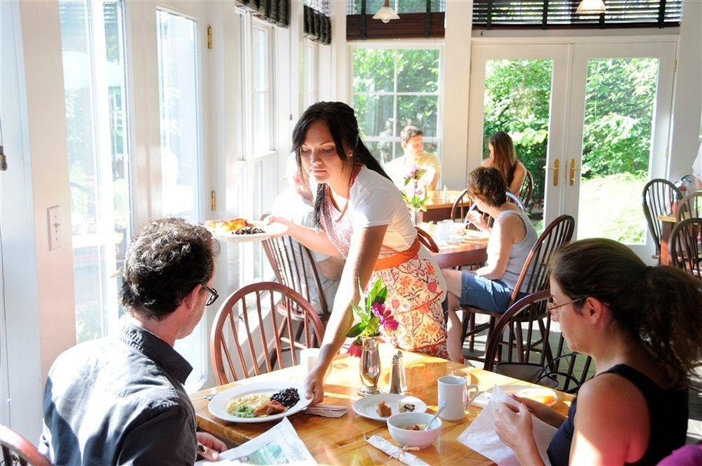 Buttermilk Falls Inn & Spa Milton Bagian luar foto