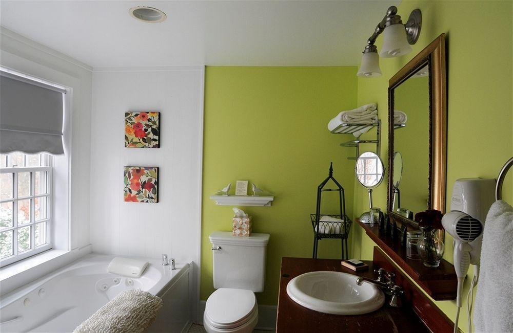 Buttermilk Falls Inn & Spa Milton Bagian luar foto